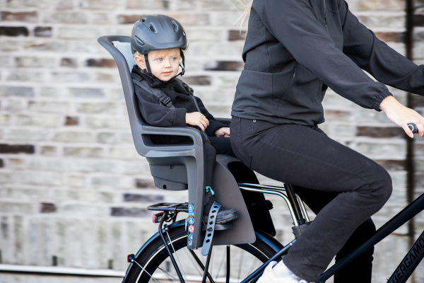 Откидное детское велосипедное сиденье Thule RideAlong 2, Dark Gray
